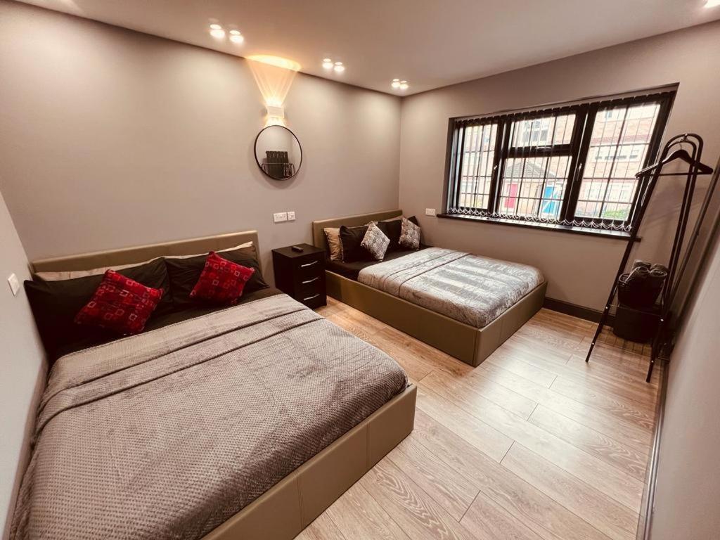 Urban Escape *4 Bedroom House* With Free Parking Birmingham Luaran gambar