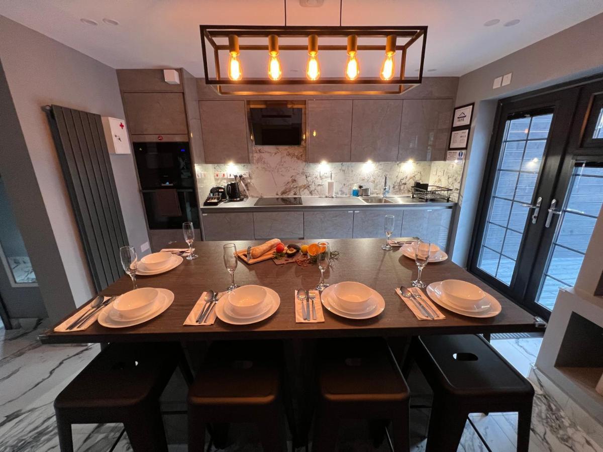 Urban Escape *4 Bedroom House* With Free Parking Birmingham Luaran gambar
