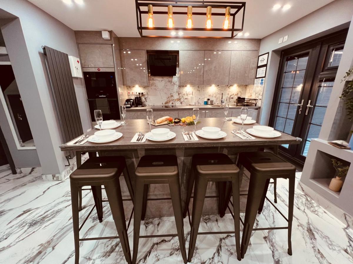 Urban Escape *4 Bedroom House* With Free Parking Birmingham Luaran gambar